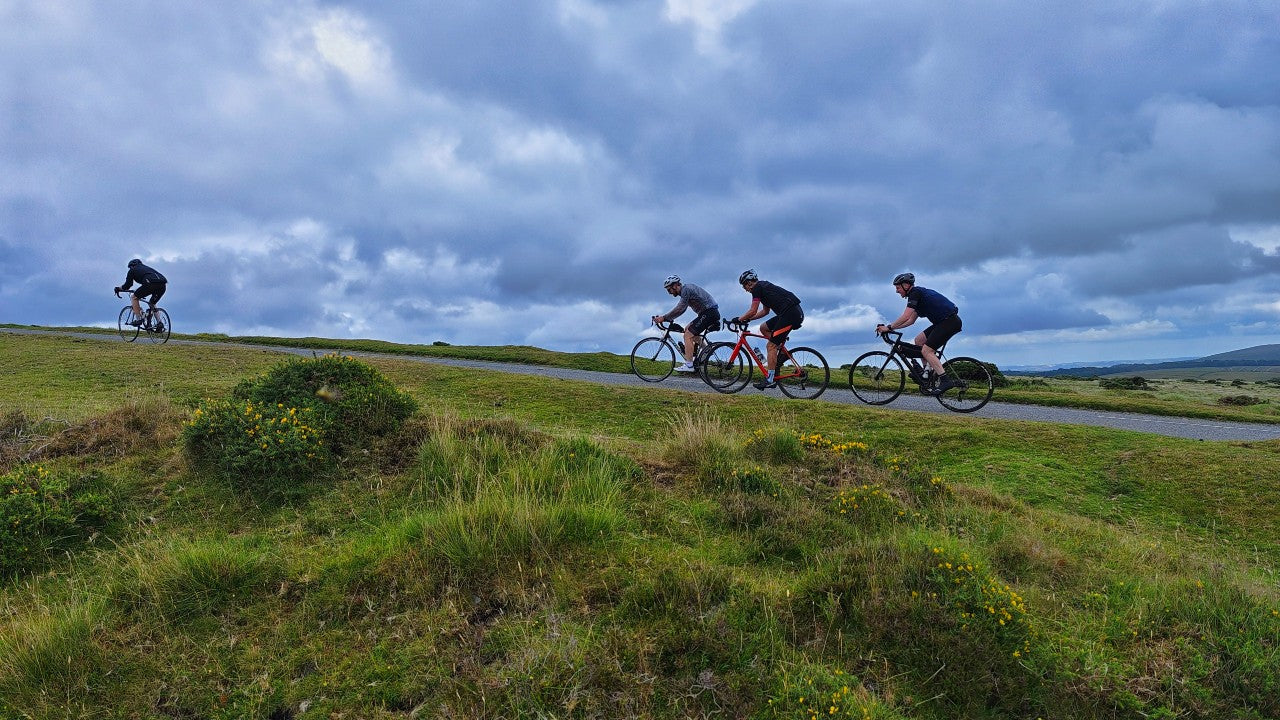 Cycling trends for 2025 in both apparel and other areas.